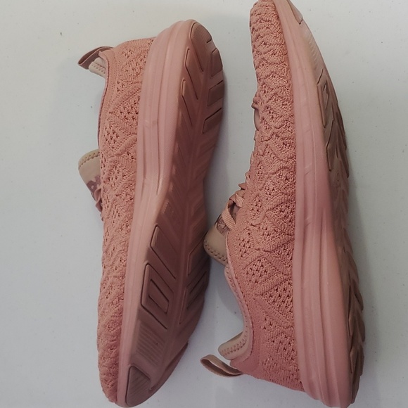 APL Techloom Phantom Sneakers